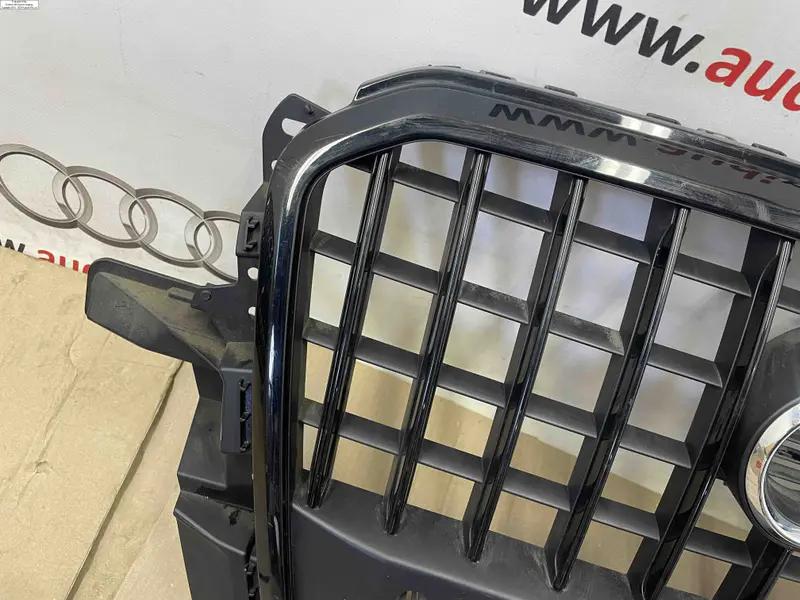 решітка радіатора q5 8r рестайлінг s-line