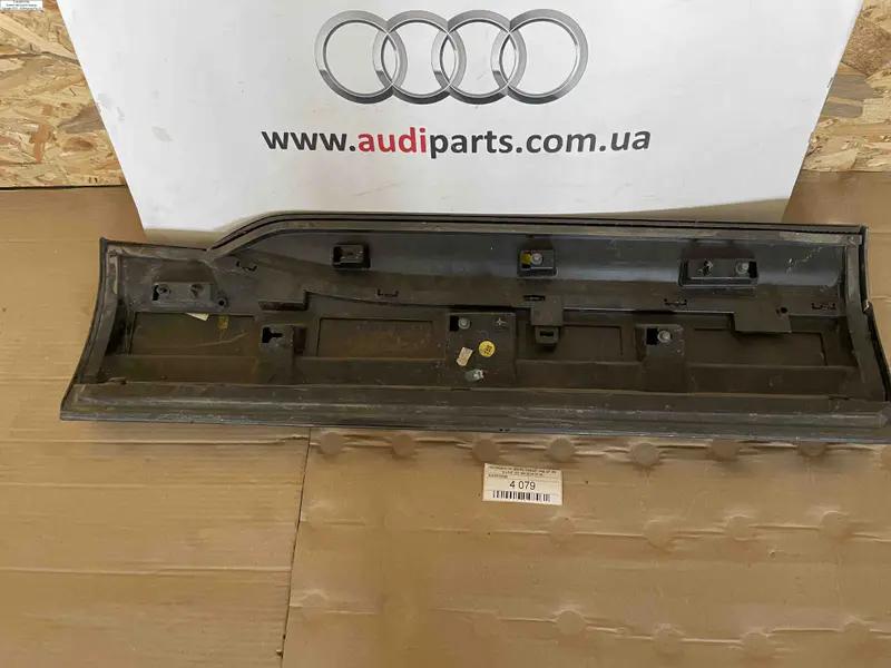 накладка на дверку лівий зад  q7 4m s-line