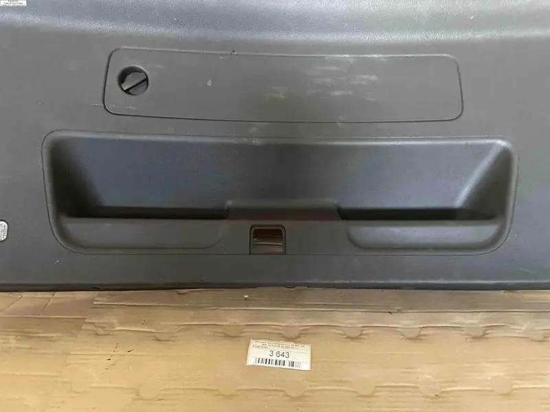 обшивка кришки багажника q5 80a