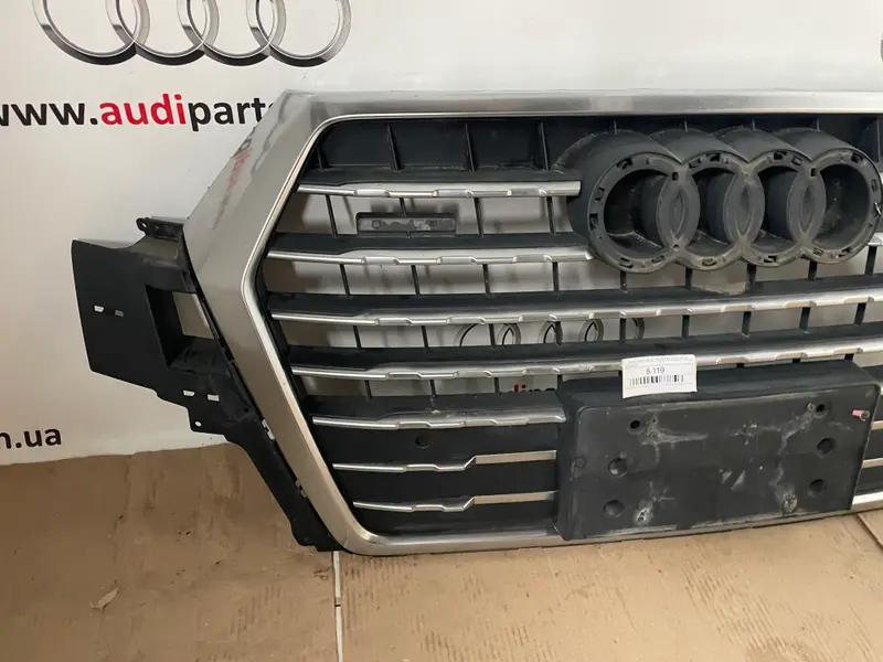 решітка радіатора q7 4m