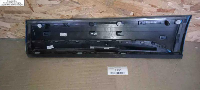 накладка дверей задня права q5 80a