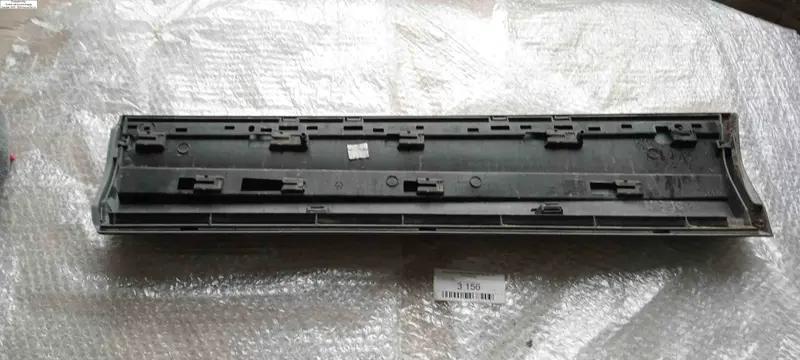 накладка правої дверки q7 4l