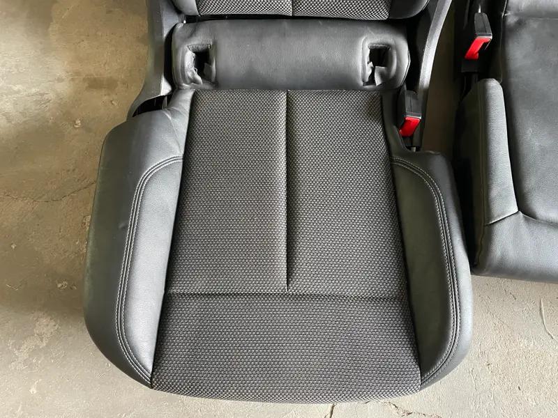 салон q5 80a механічний