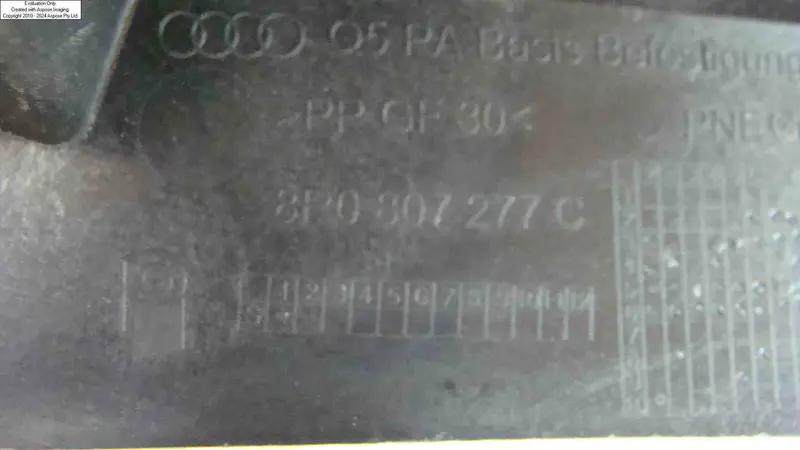 кронштейн переднього бампера лівий
