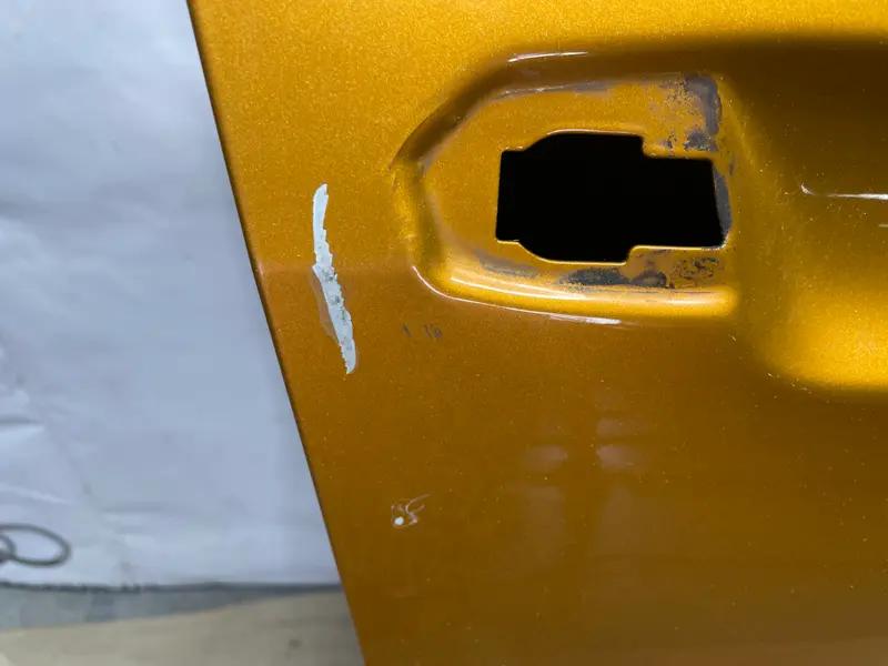 дверка передня права  q8