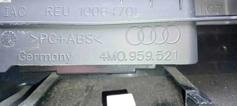 ручка дверки ліва задня q7 4m