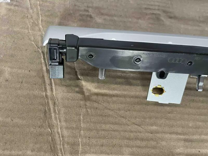 led підсвітка на декоративну  накладку q8