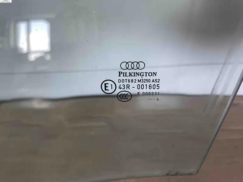 скло передньої лівої дверки q7 4l