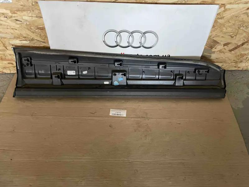 накладка на дверку перід  q7 4m