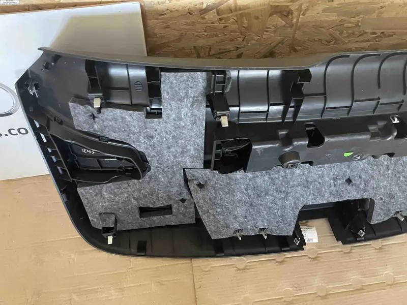 обшивка кришки багажника q5 80a