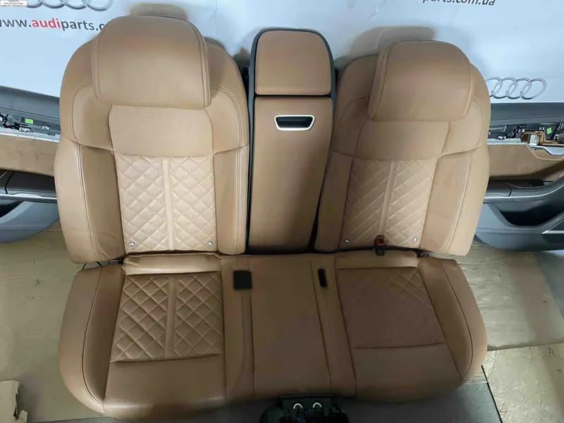 салон a8 d5 (шкіра)