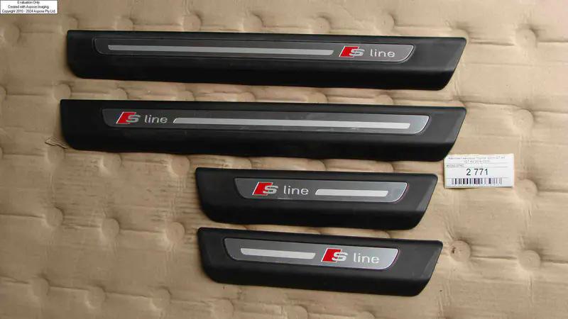 комплект накладки порога  s-line q7 4m