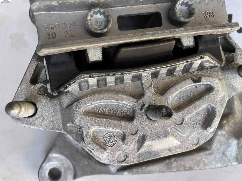 подушка акпп audi a4 b9