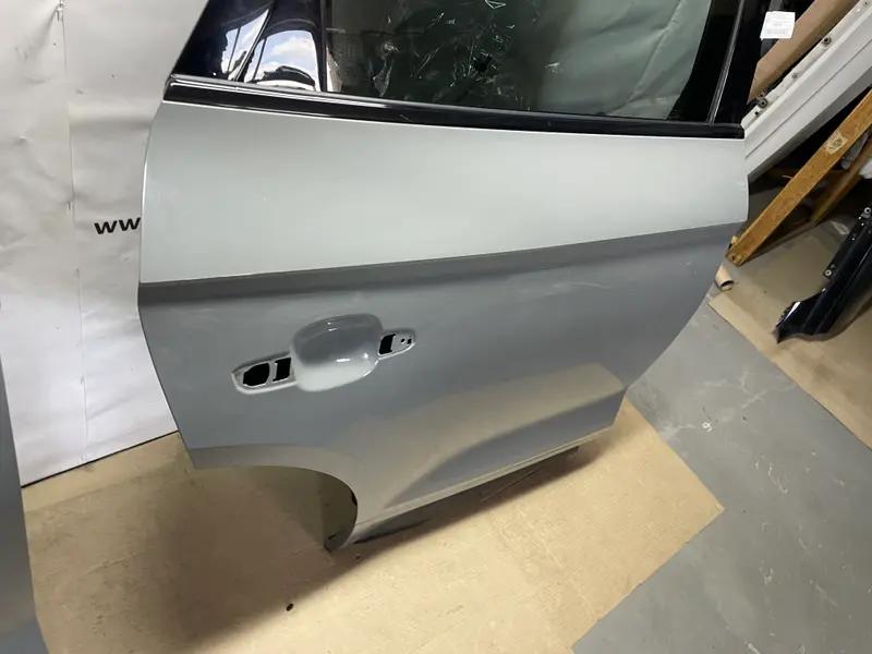 дверка задня права q5 80a