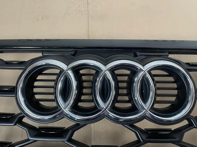 решітка радіатора q3 83f sportback