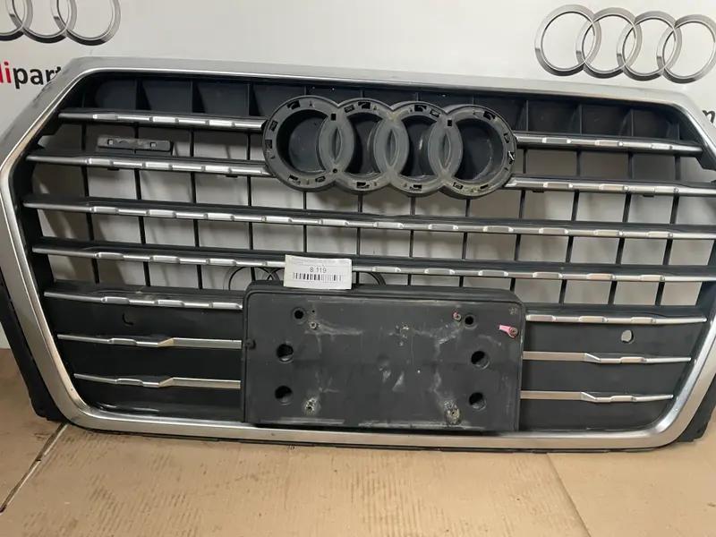 решітка радіатора q7 4m