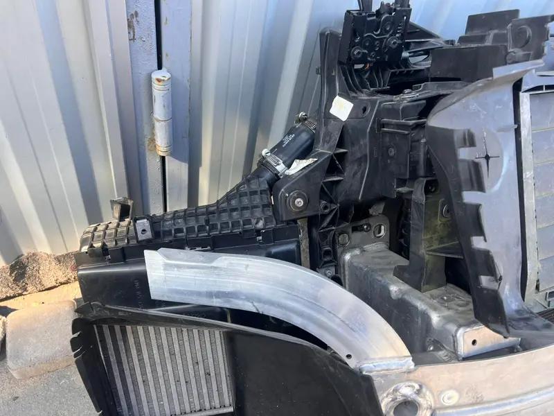установочна  панель в зборі q7 4m  3,0 бензин рест