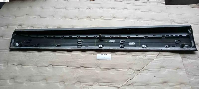 накладка передньої лівої дверки q5 80a