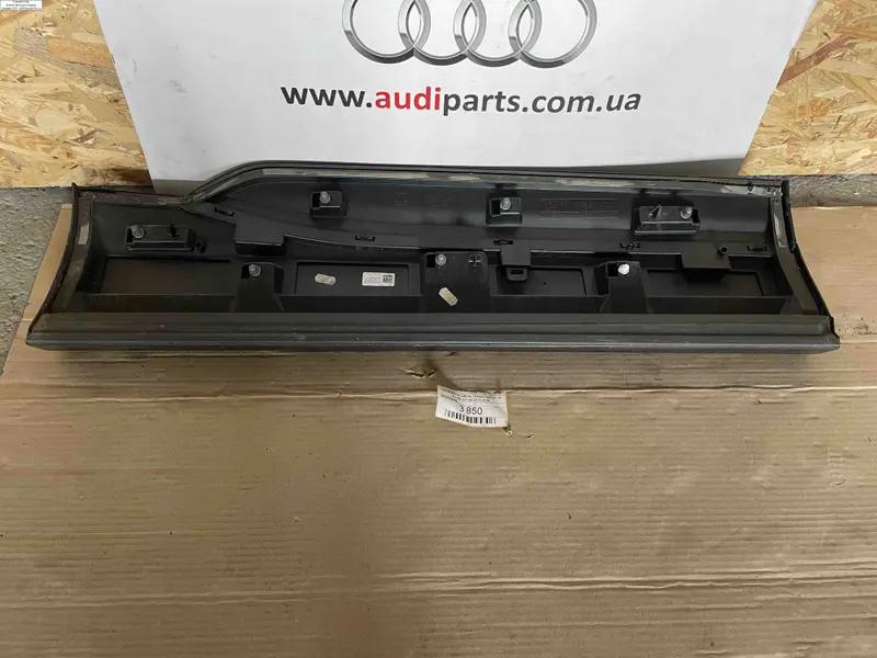 накладка на дверку лівий зад  q7 4m s-line