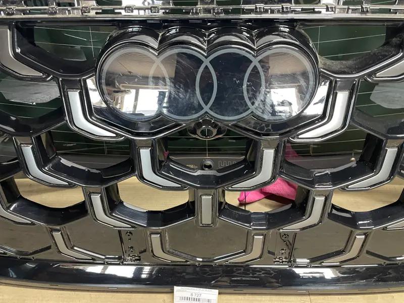 решітка радіатора q7 4mq