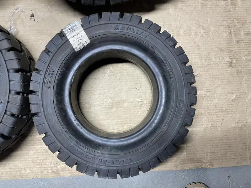 шина 15*4 1/2-8 bkt maglift std