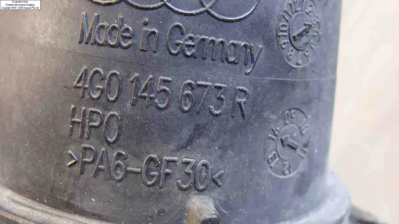 труба напірної лінії з датчиком тиску газової суміші