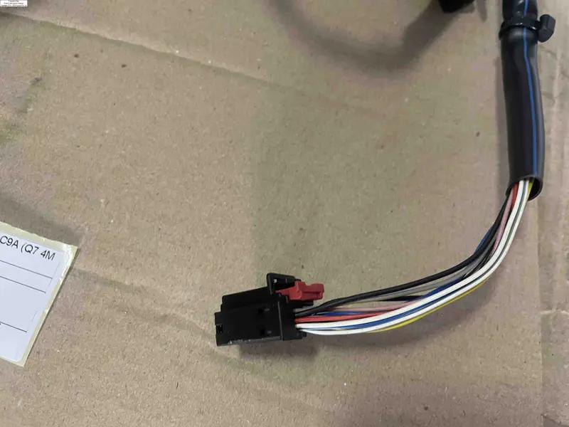 дзеркало праве 14 pin q7 4m lc9a