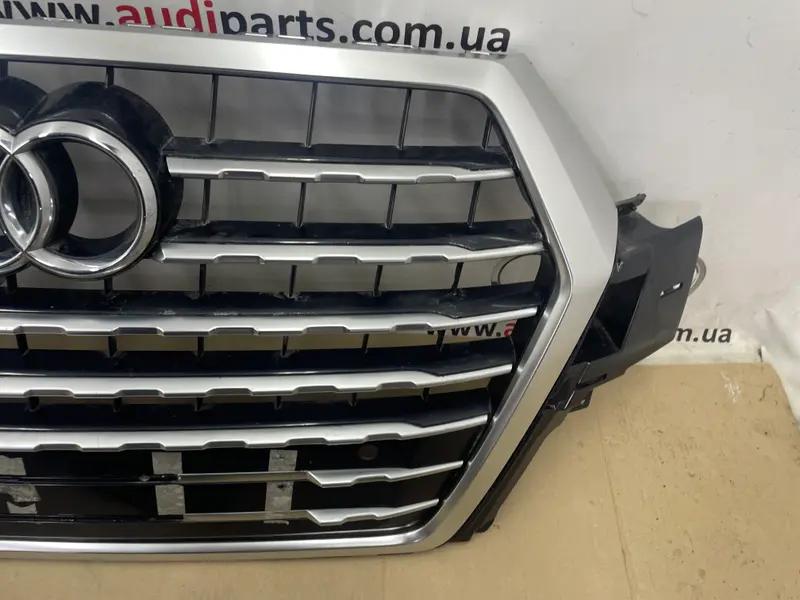 решітка радіатора q7 4m s-line