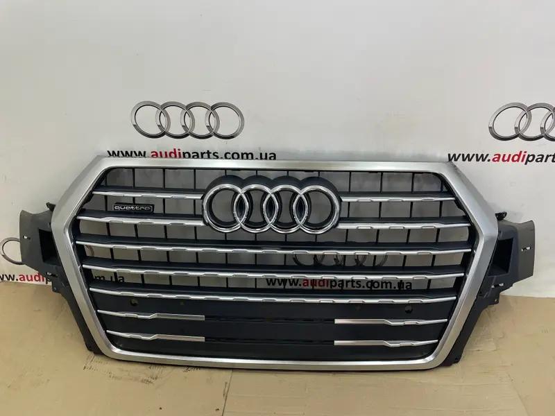 решітка радіатора q7 4m
