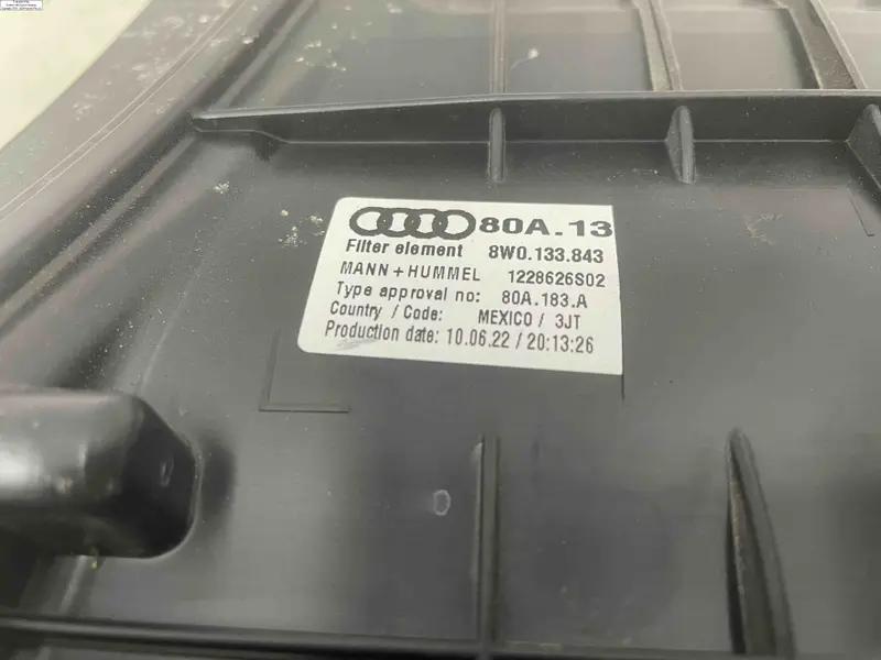 корпус повітряного фільтра q5 80a