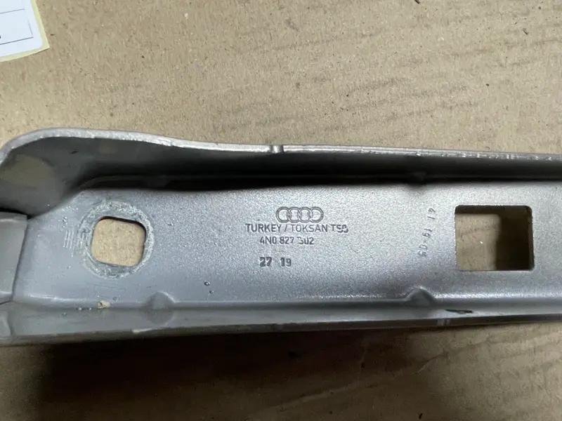 петля кришки багажника права a8 d5