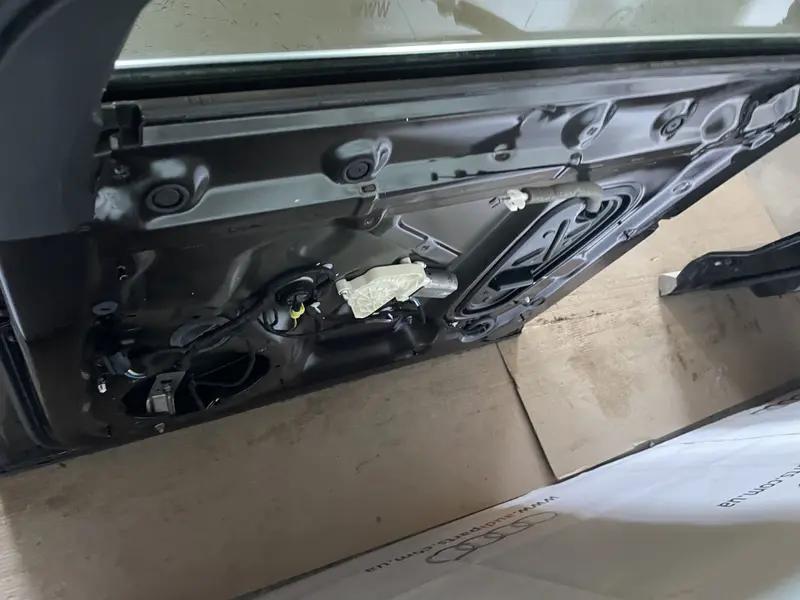 дверка передя права q5 80a ly9b
