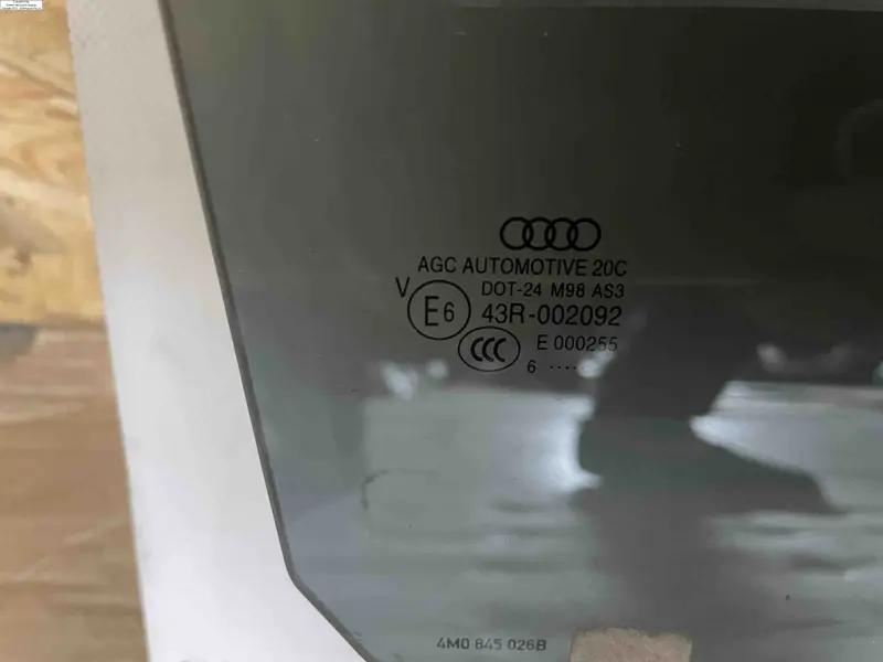 скло дверки правий зад q7 4m