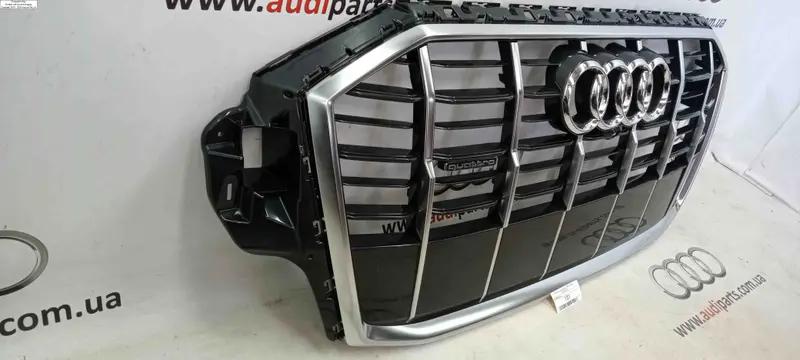 решітка радіатора q7 4m рест