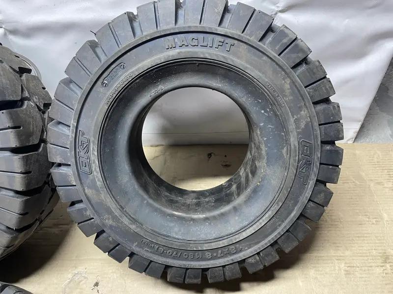 шина 15*4 1/2-8 bkt maglift std