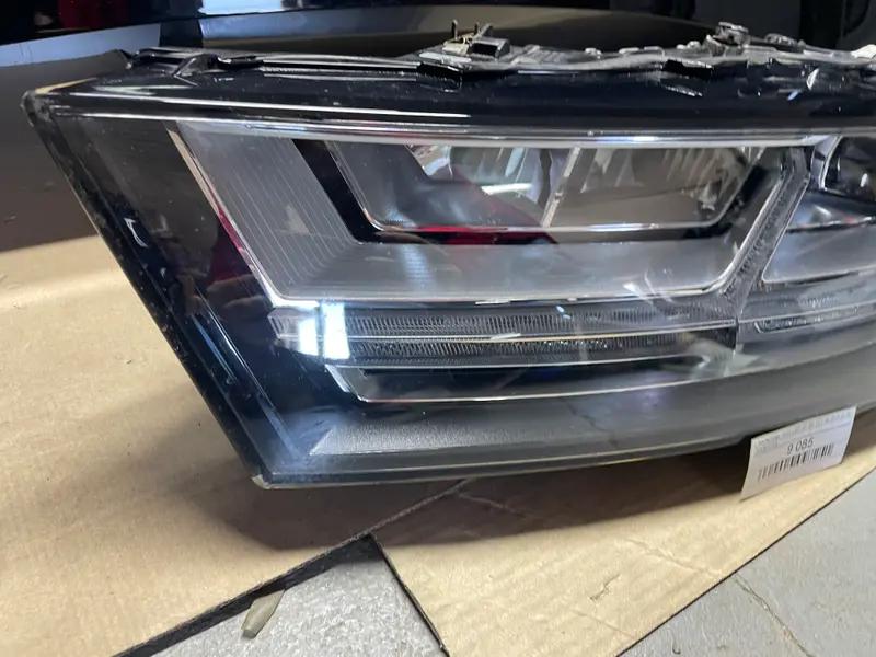 фара ліва  full led q7 4m