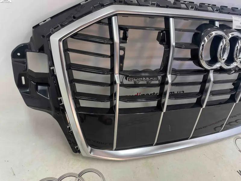 решітка радіатора q7 4m рест