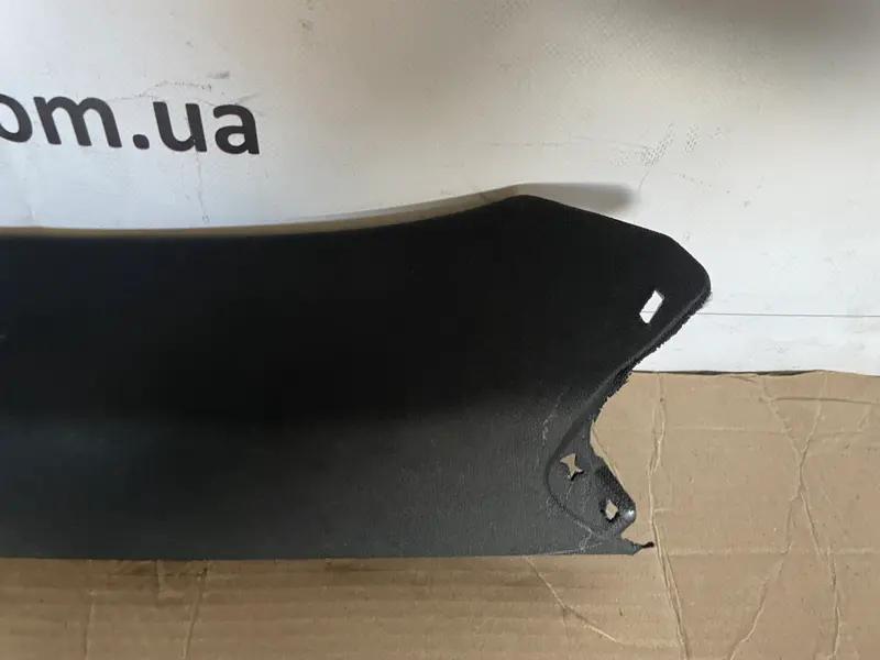 обшивка стійки ліва q5 80a