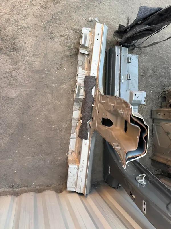 стійка права a8 d5