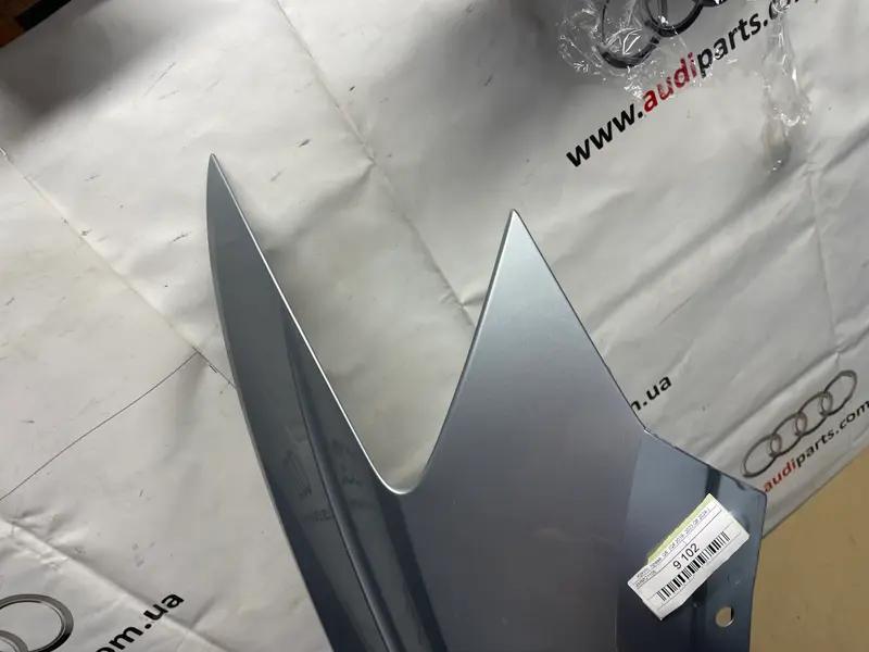 крило  праве  q8