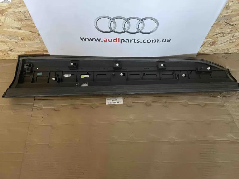 накладка на дверку перід  q7 4m