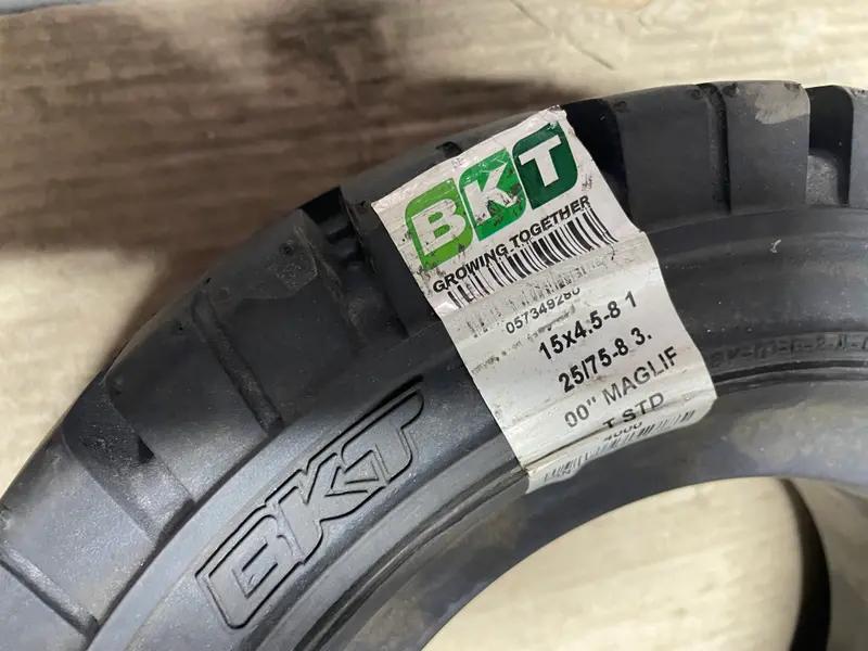 шина 15*4 1/2-8 bkt maglift std