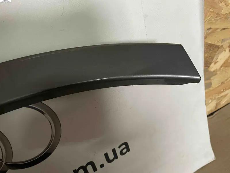 накладка крила права зад lm7w