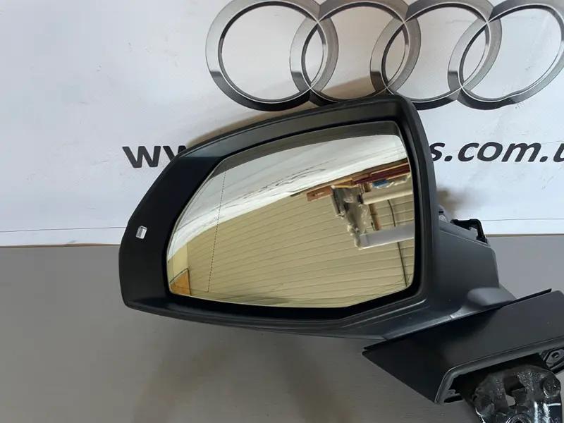 дзеркало ліве 14 pin q5 80a