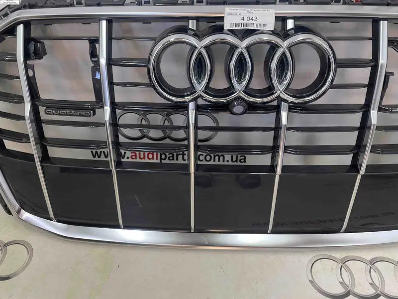 решітка радіатора q7 4m рест