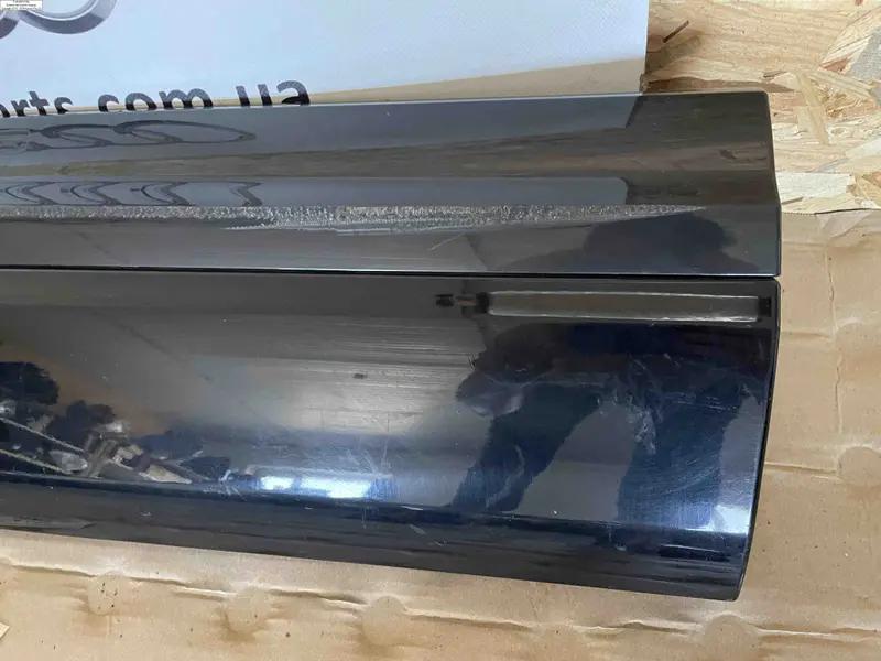 накладка на дверку правий зад r q7 4m s-line