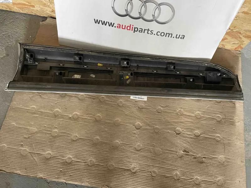 накладка на дверку перід  q7 4m